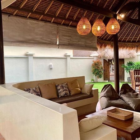 Alizee Villa Seminyak  Exterior photo